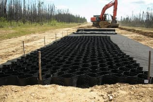 Элементы земляного полотна и геотехнические решения